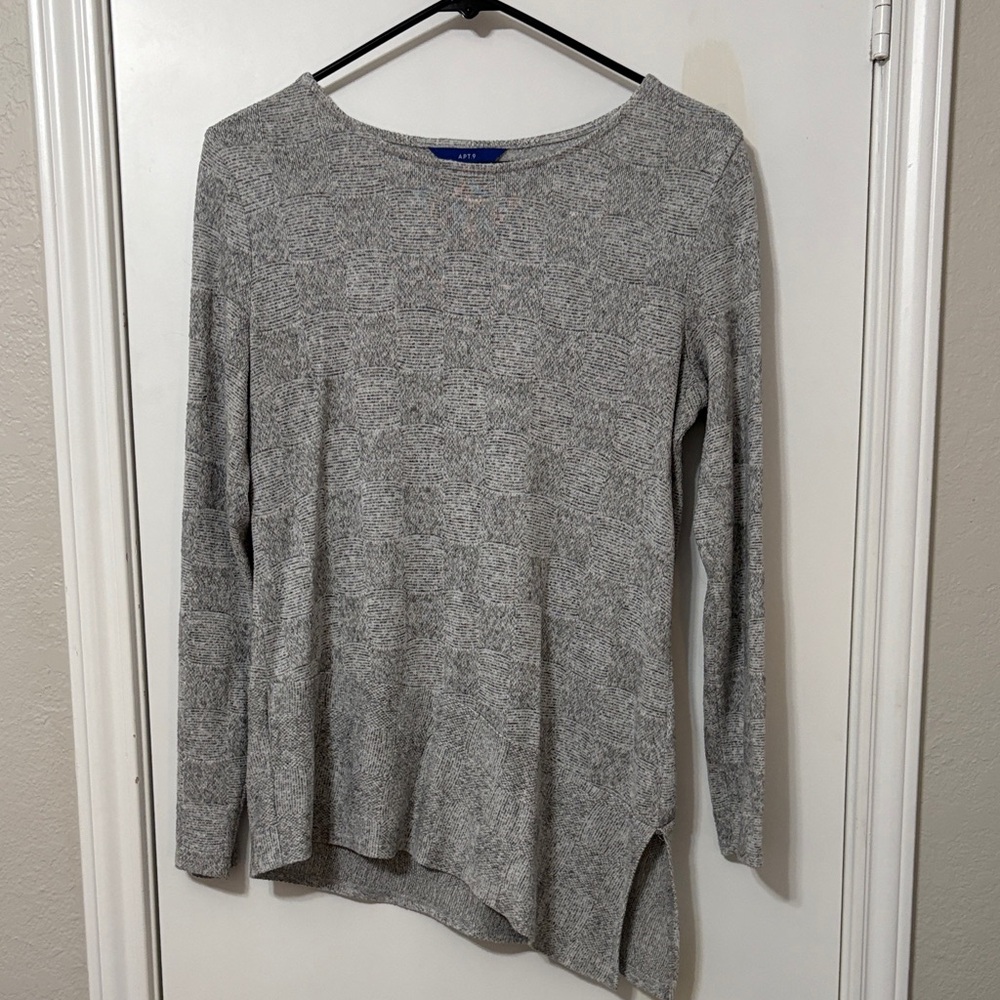 Apt. 9 Heather Gray Knit Top size M